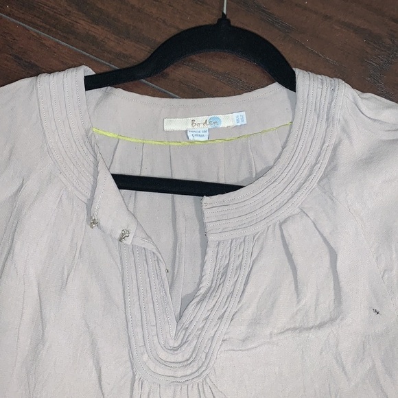 Boden, Gorgeous Long Sleeve Blouse, V-Neck w/Optional Closure, sz 2 - Picture 5 of 11